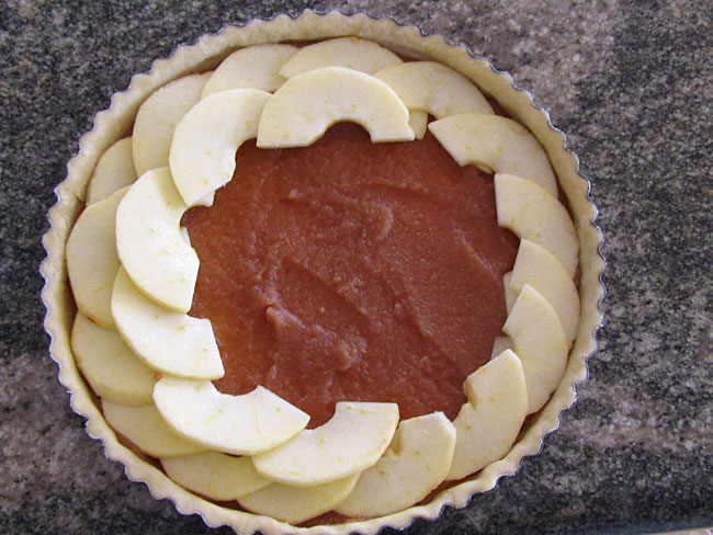 Making an Aussie Apple Tart