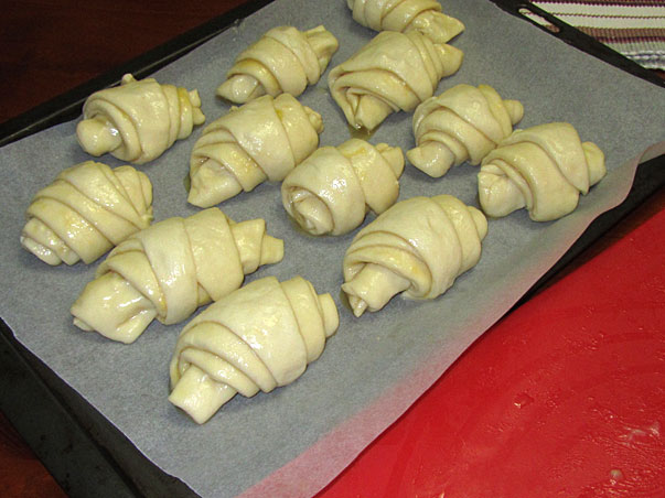 pitka crescents