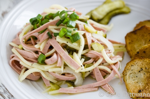 German “Straßburg-Style“ Bologna Salad With Pan-Fried Potatoes 