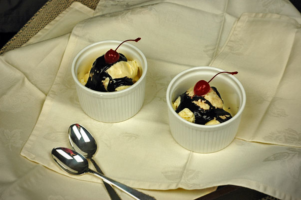 hot fudge sundaes