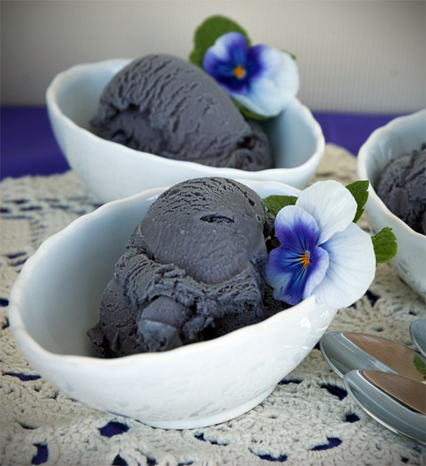 how to make licorice ice cream