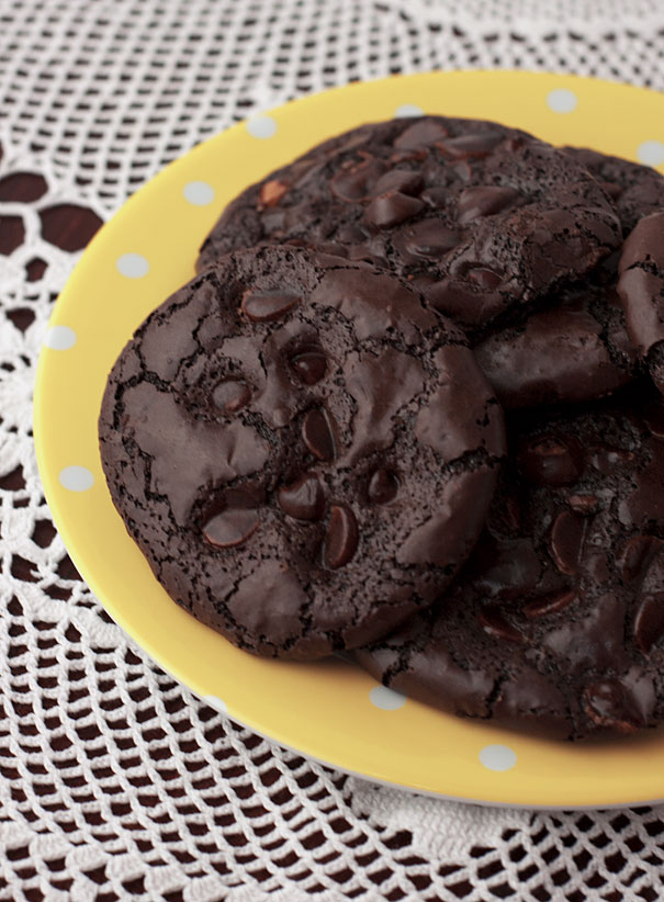 Flourless Chocolate Cookies