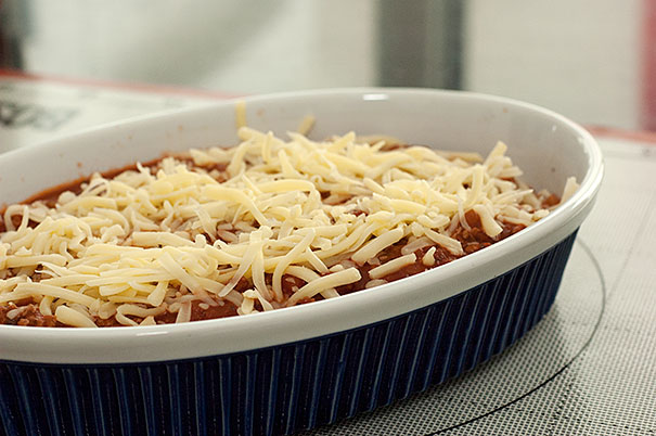 Spinach and Ricotta Manicotti with Meat Sauce